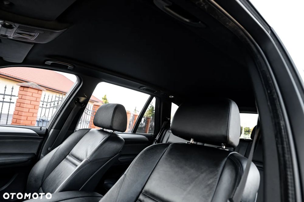 BMW X5 3.0si xDrive - 29
