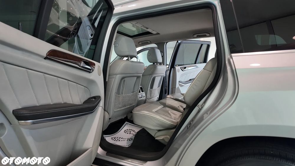 Mercedes-Benz GL - 31