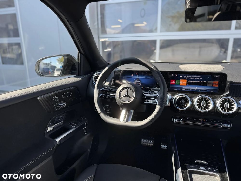 Mercedes-Benz GLB 220 4Matic 8G-DCT Special Edition - 14