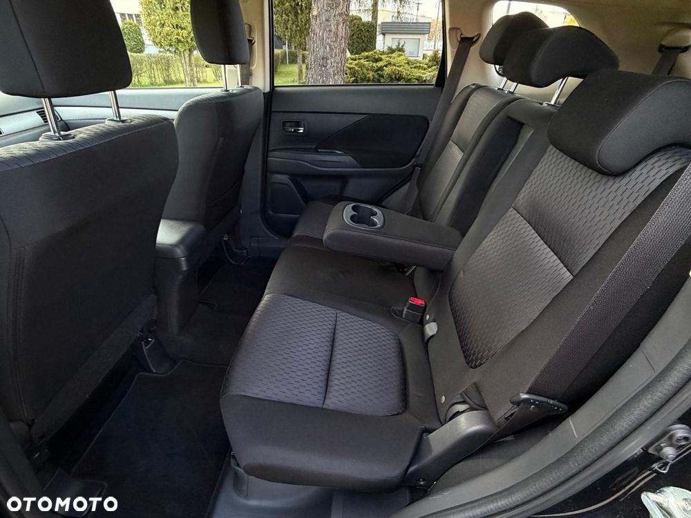 Mitsubishi Outlander 2.2 DI-D 4WD Top - 20
