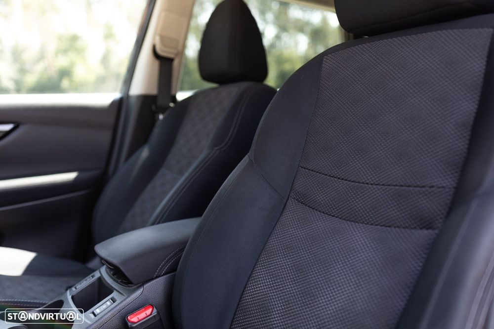 Nissan Qashqai 1.5 dCi N-Connecta - 21