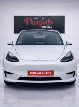 Tesla Model Y Long Range Dual Motor AWD - 1