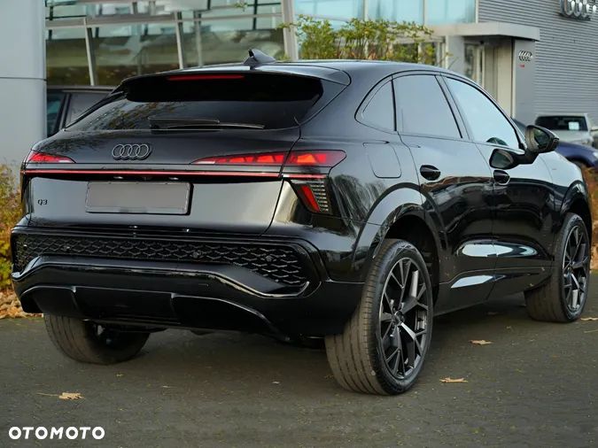 Audi Q3 Sportback - 2