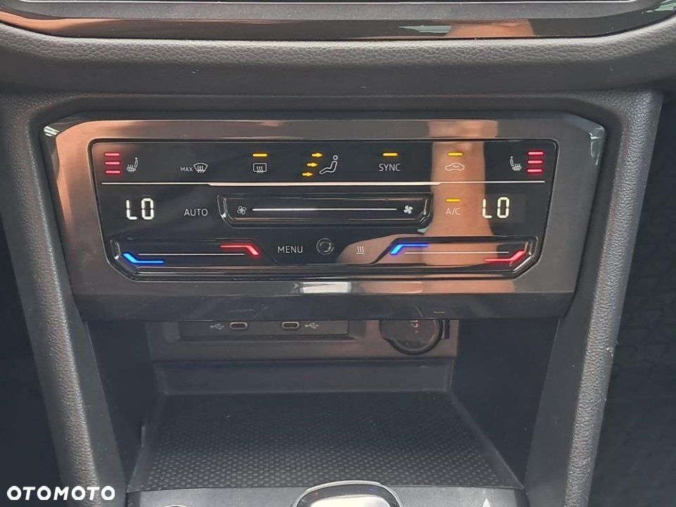 Volkswagen Tiguan - 34