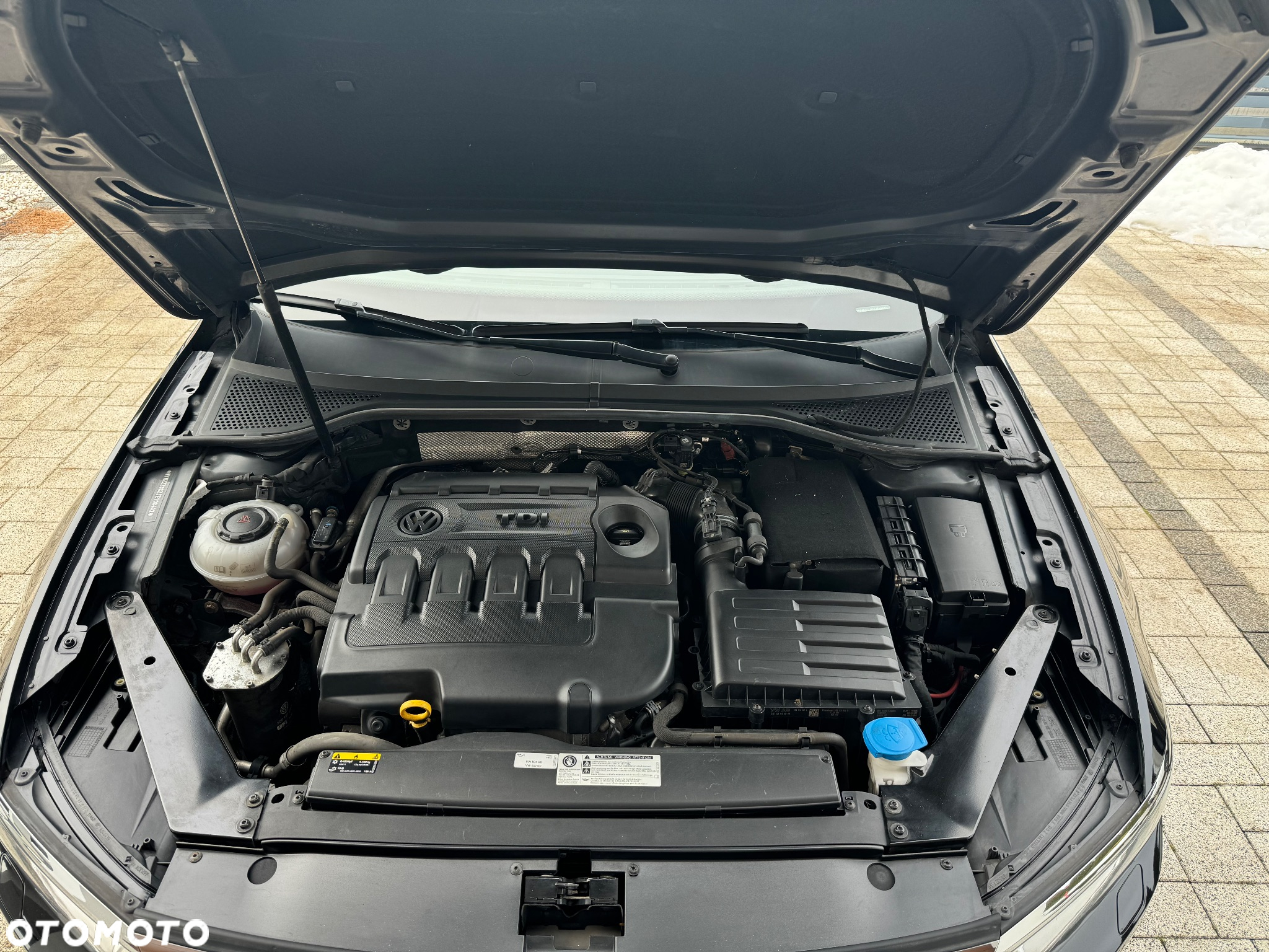 Volkswagen Passat Variant 1.6 TDI SCR DSG Comfortline - 25