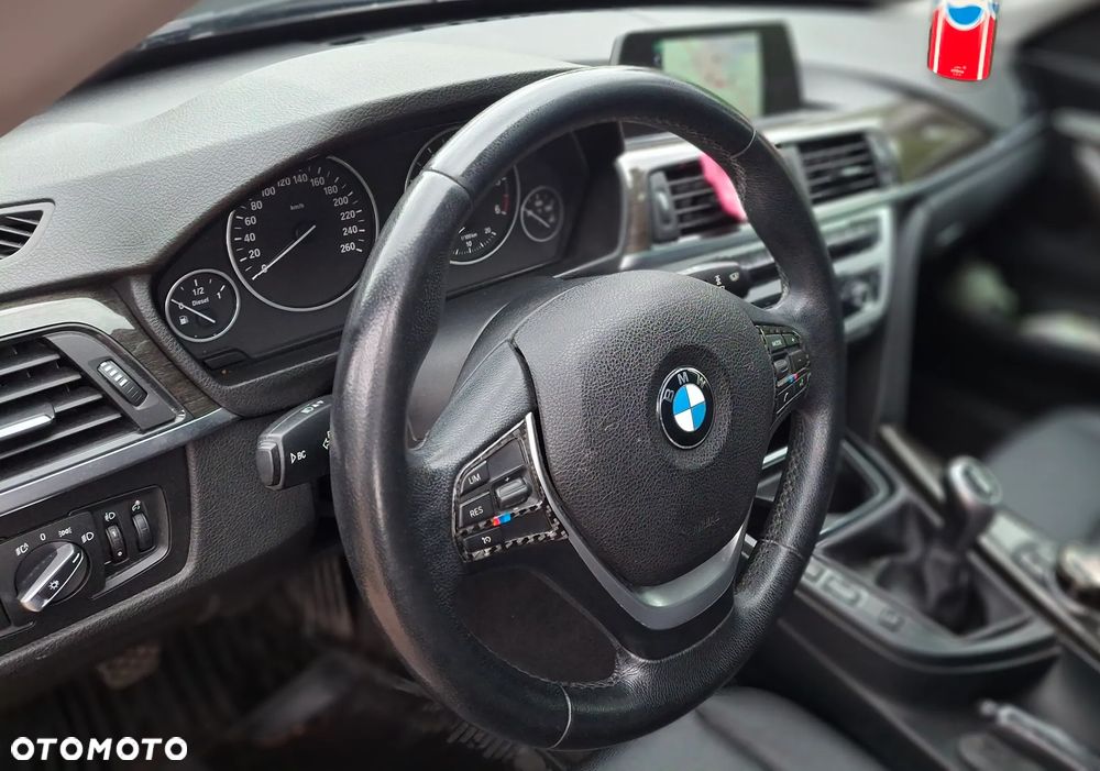 BMW 3GT 318d Luxury Line - 11