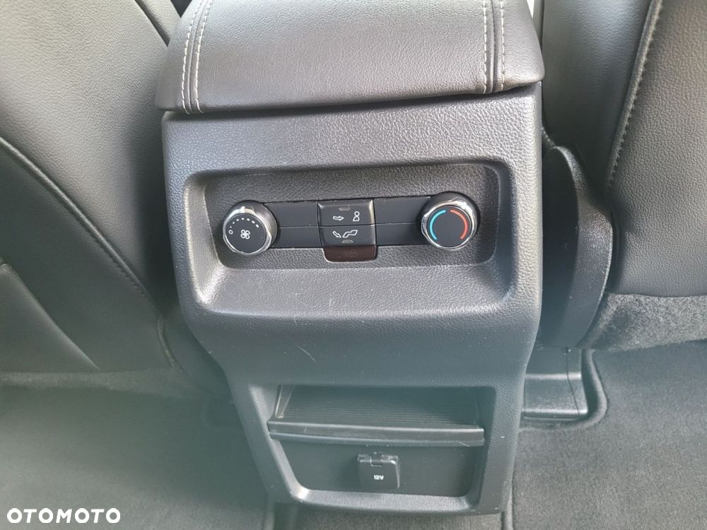 Ford Galaxy 2.0 TDCi Titanium - 18