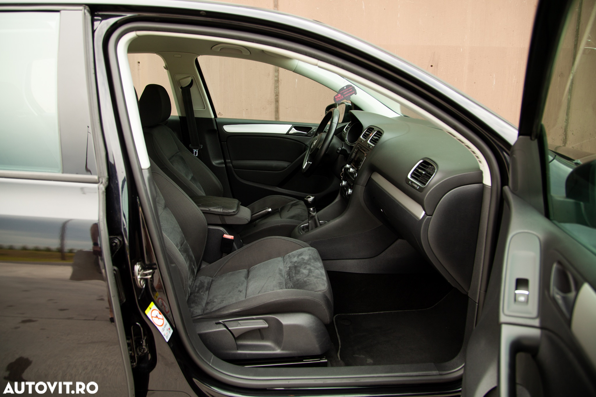 Volkswagen Golf 2.0 TDI Highline - 11