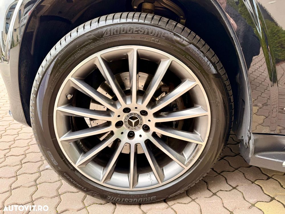 Mercedes-Benz GLS - 12