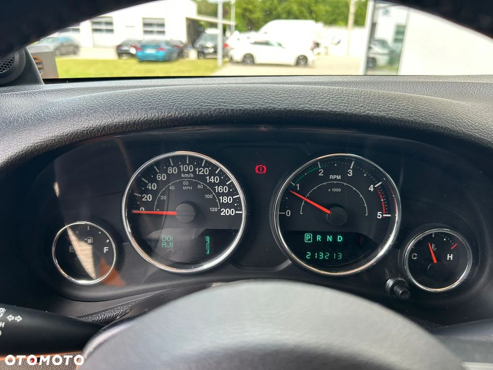 Jeep Wrangler - 10