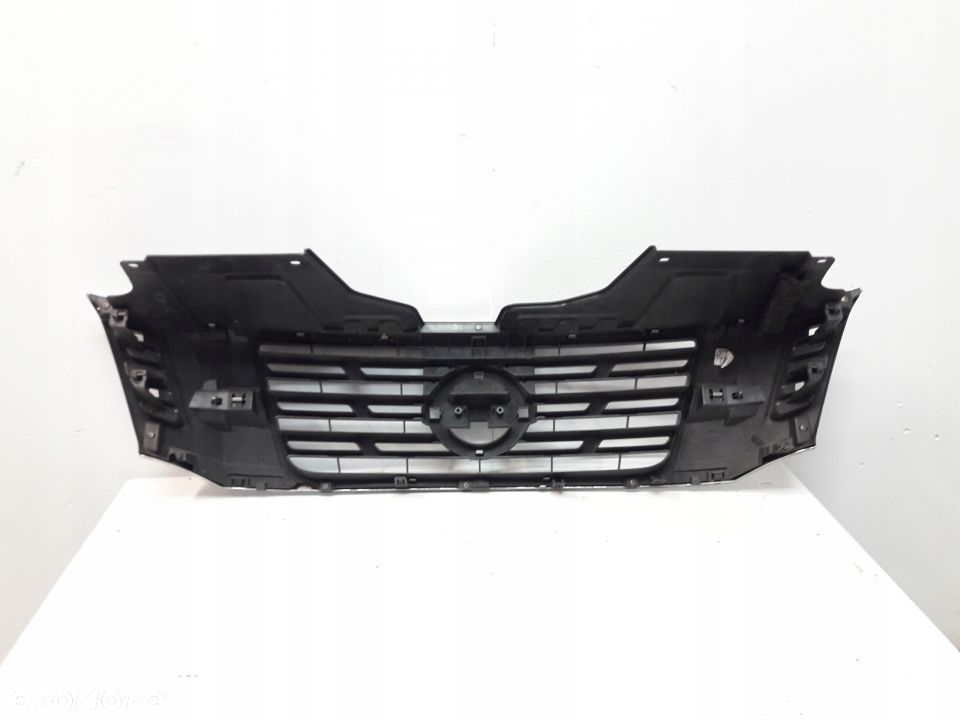 Nissan Navara NP300 grill atrapa chrom - 4