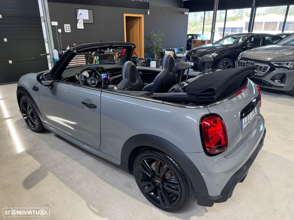 MINI Cabrio Cooper Premium Plus JCW Auto - 19