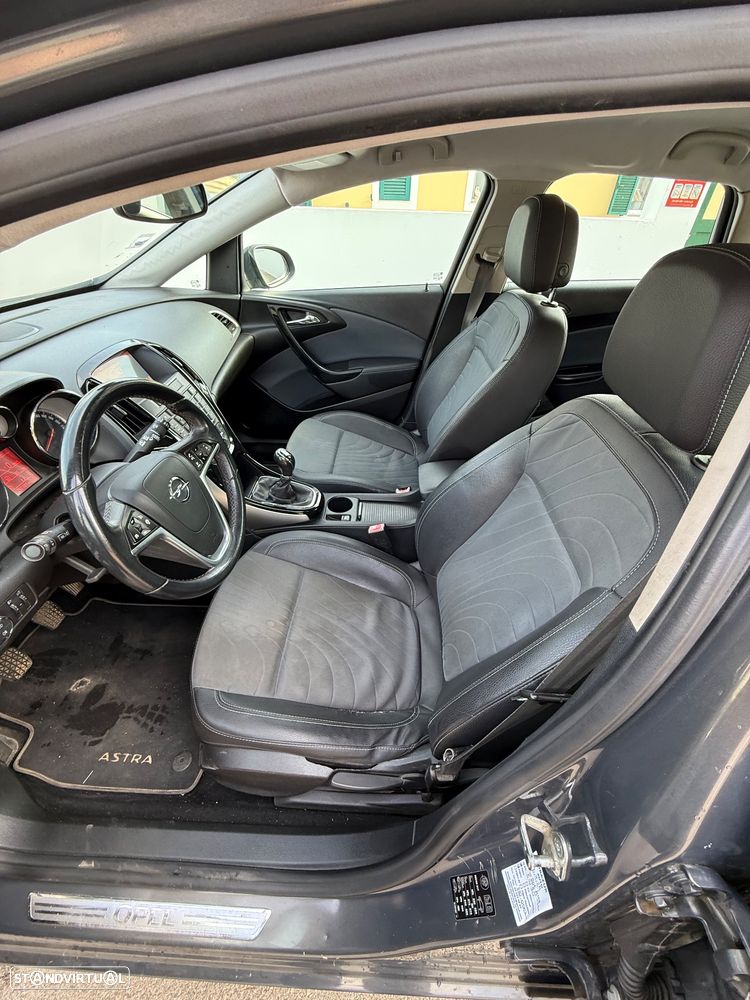 Opel Astra Sports Tourer - 4