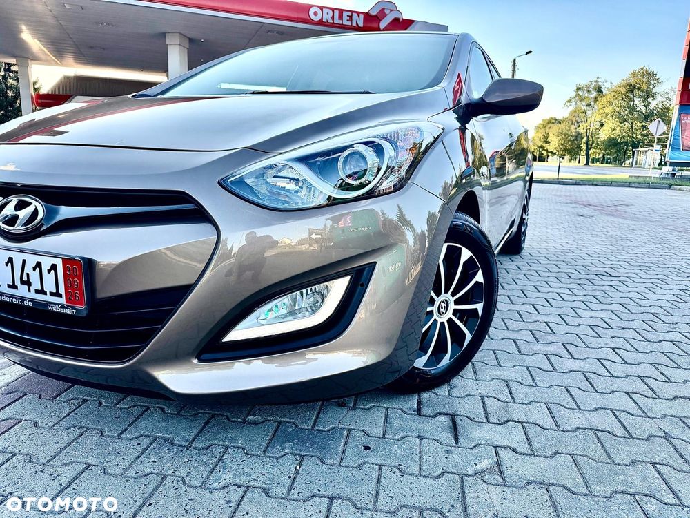 Hyundai i30 1.4 Premium - 6