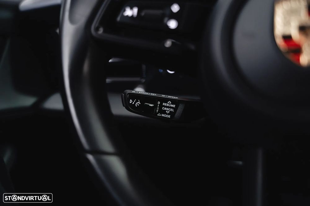 Porsche Taycan Sport Turismo 4S Black Edition - 31