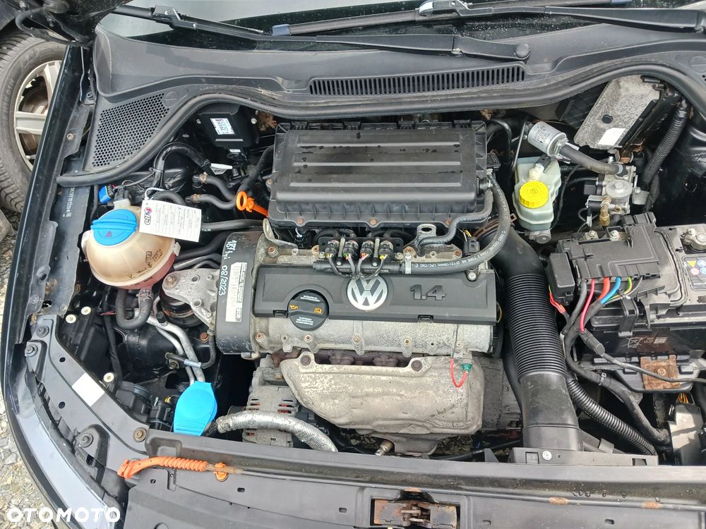 Volkswagen Polo 1.4 16V Comfortline - 16
