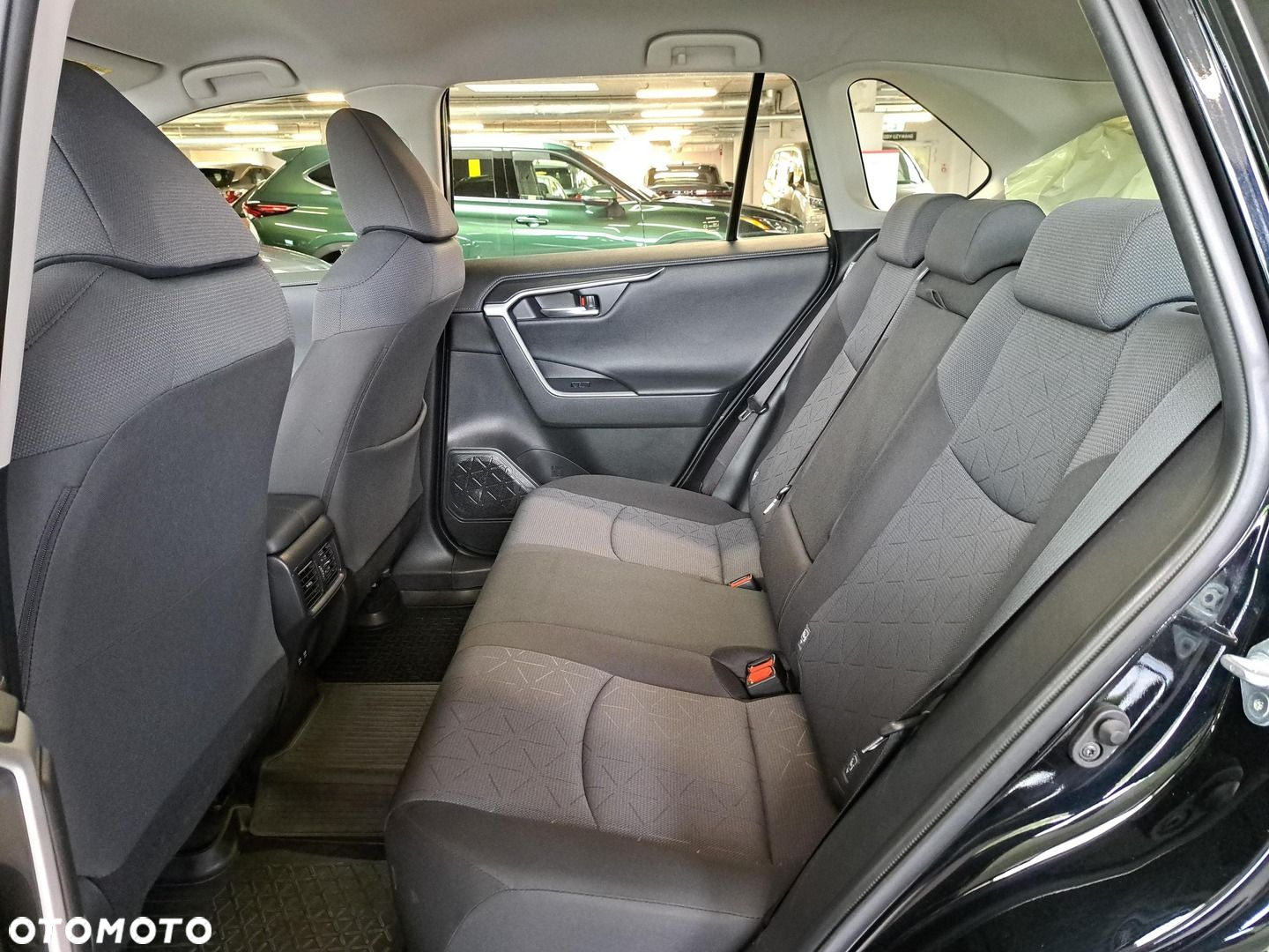 Toyota RAV4 2.0 Comfort 4x2 - 11