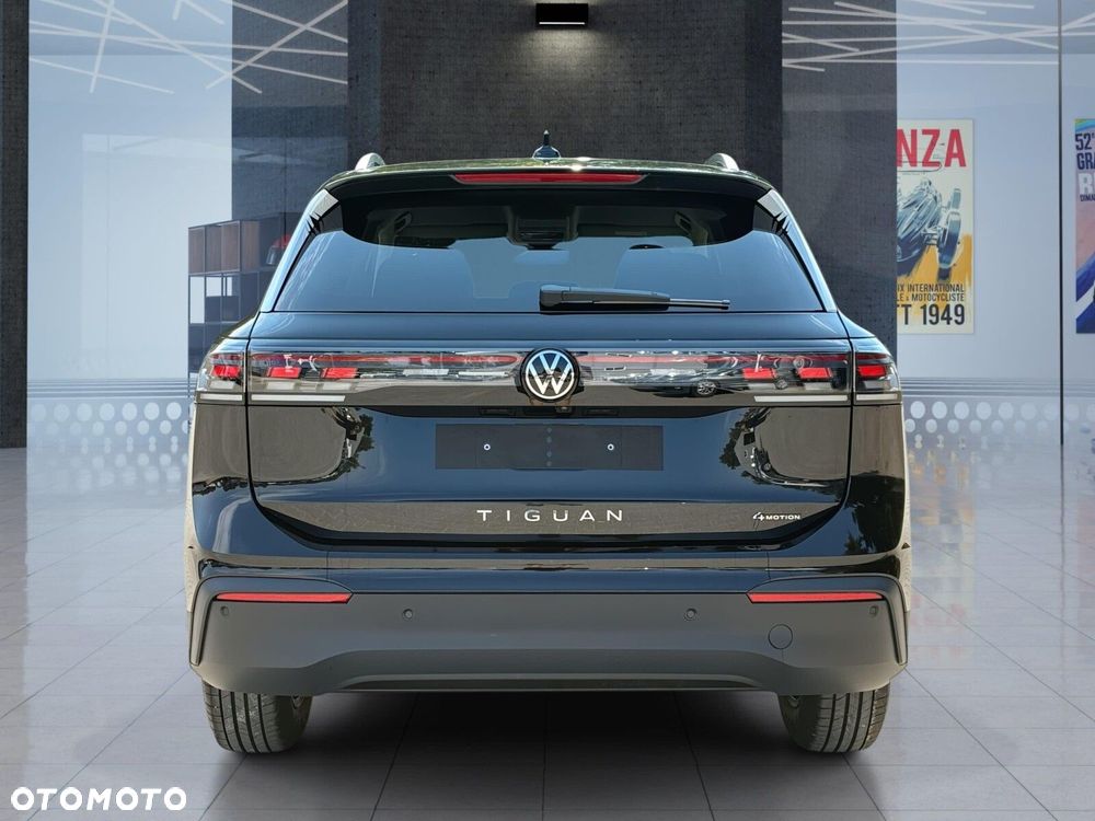 Volkswagen Tiguan - 10