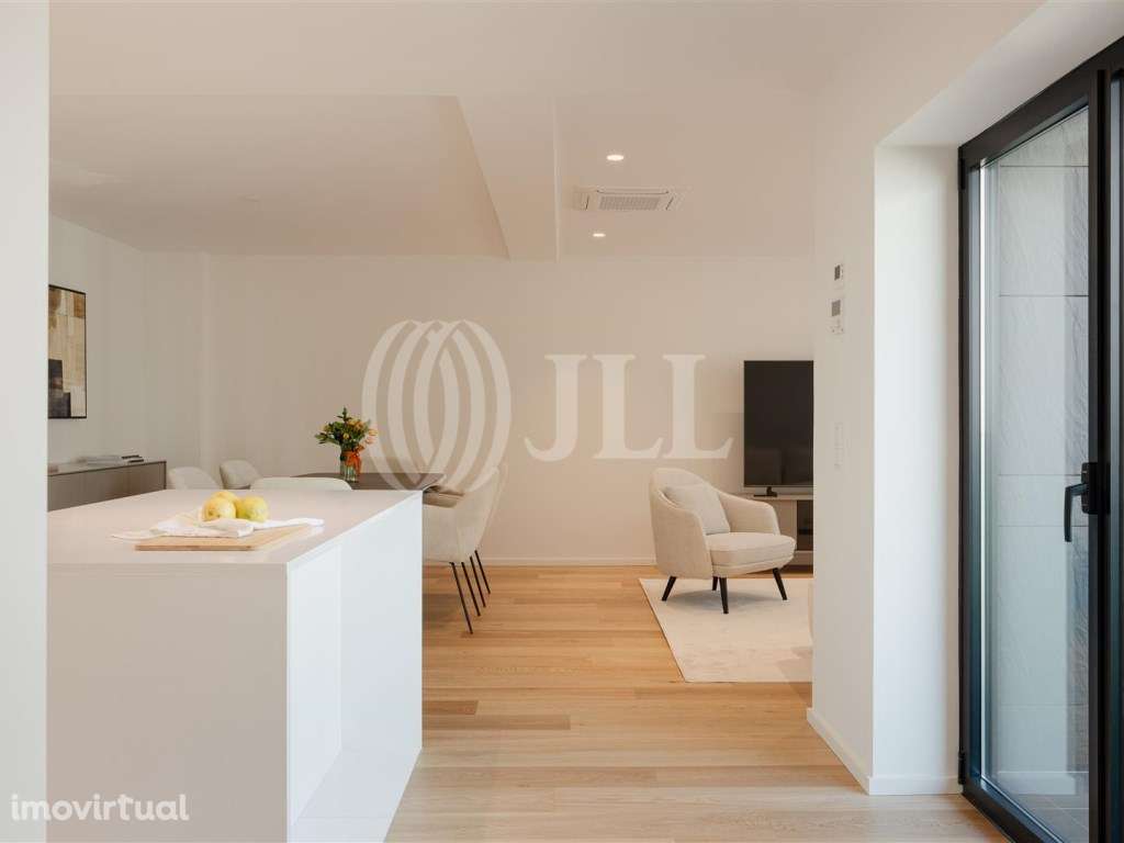 Apartamento T3 com garagem, nas Avenidas Novas, Lisboa - Grande imagem: 5/32