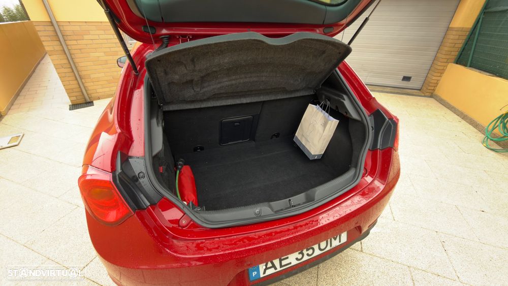 Alfa Romeo Giulietta 2.0 JTDM Trofeo - 5