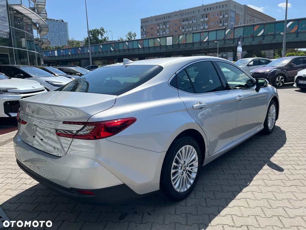 Toyota Camry 2.5 Hybrid Dynamic Force Comfort e-CVT - 4