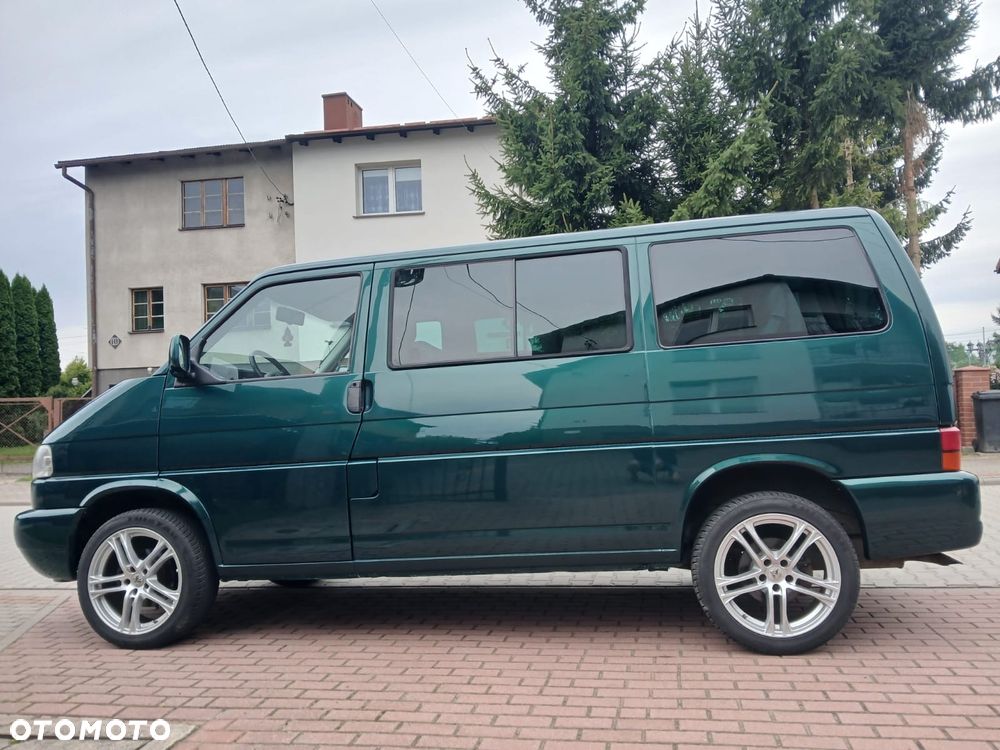 Volkswagen Multivan Standard - 16