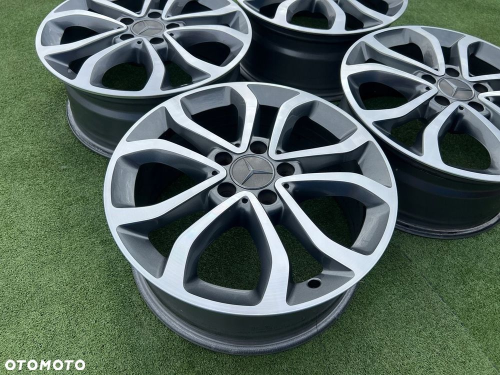 KOMPLET FELG FELGI ALU MERCEDES A205 447 VITO V C KLASA 17 ORYGINALNE