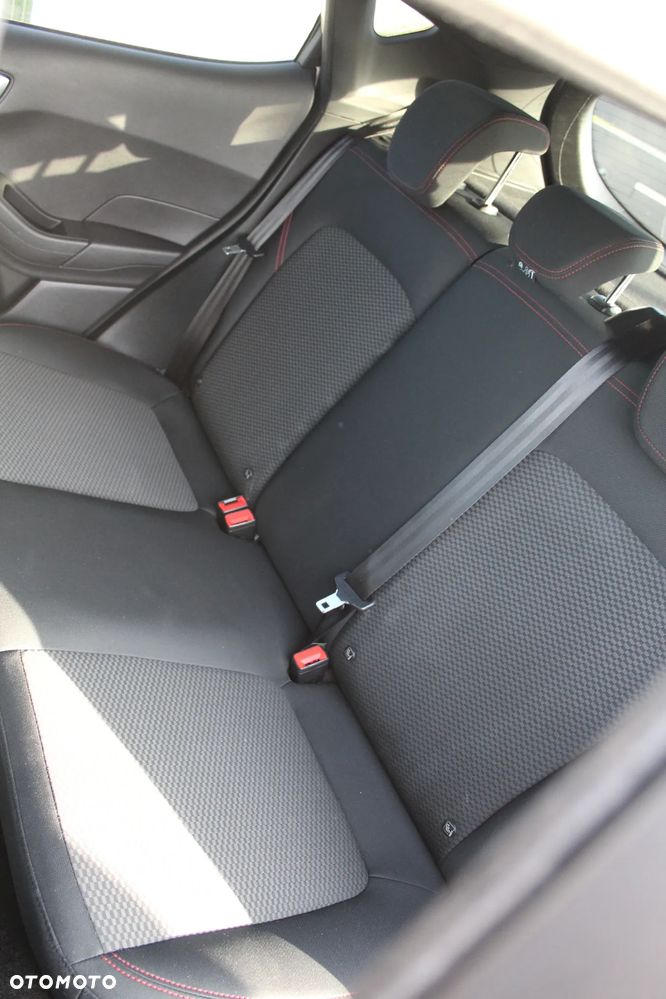 Ford Fiesta 1.0 EcoBoost S&S ST-LINE - 23