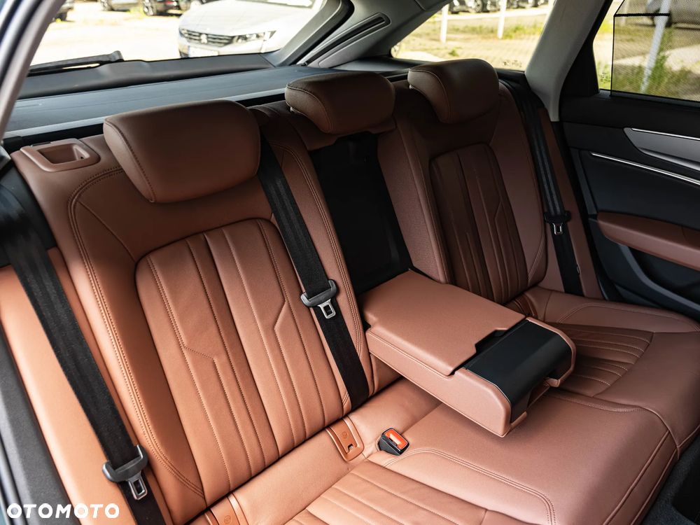 Audi A6 Avant 40 TDI quattro S tronic S line - 26