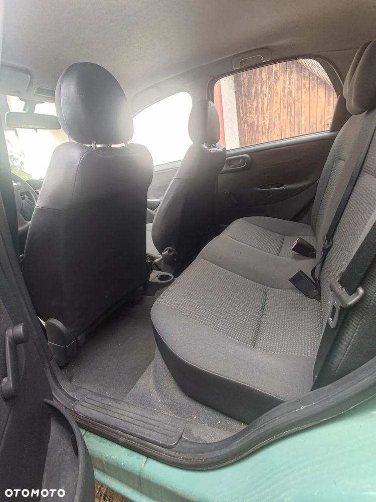 Opel Corsa 1.2 16V Base / Start - 4