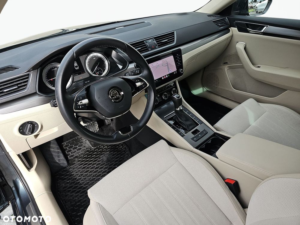 Skoda Superb 2.0 TDI SCR Style DSG - 9