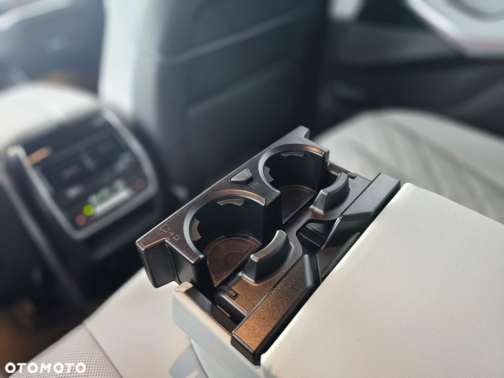 BMW X5 xDrive50e - 37