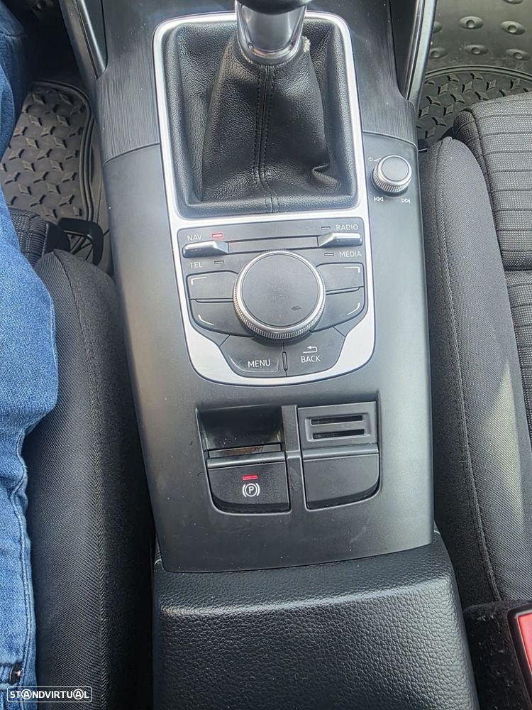 Audi A3 Limousine 1.6 TDI Sport - 21