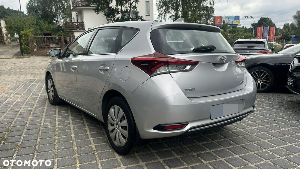 Toyota Auris - 6