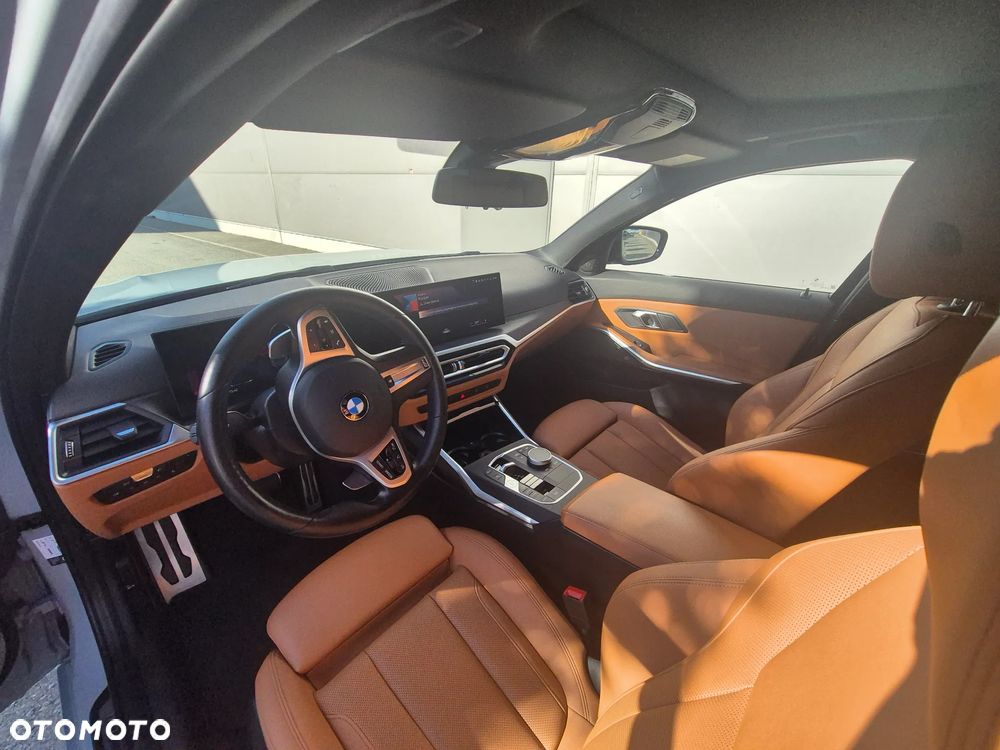 BMW Seria 3 M340i xDrive sport - 10