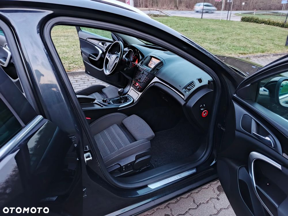 Opel Insignia 1.8 Sport - 17