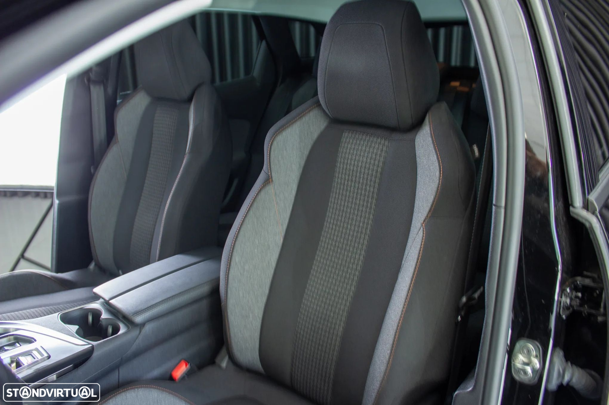 Peugeot 3008 PureTech 130 Stop & Start GPF EAT8 Active - 6