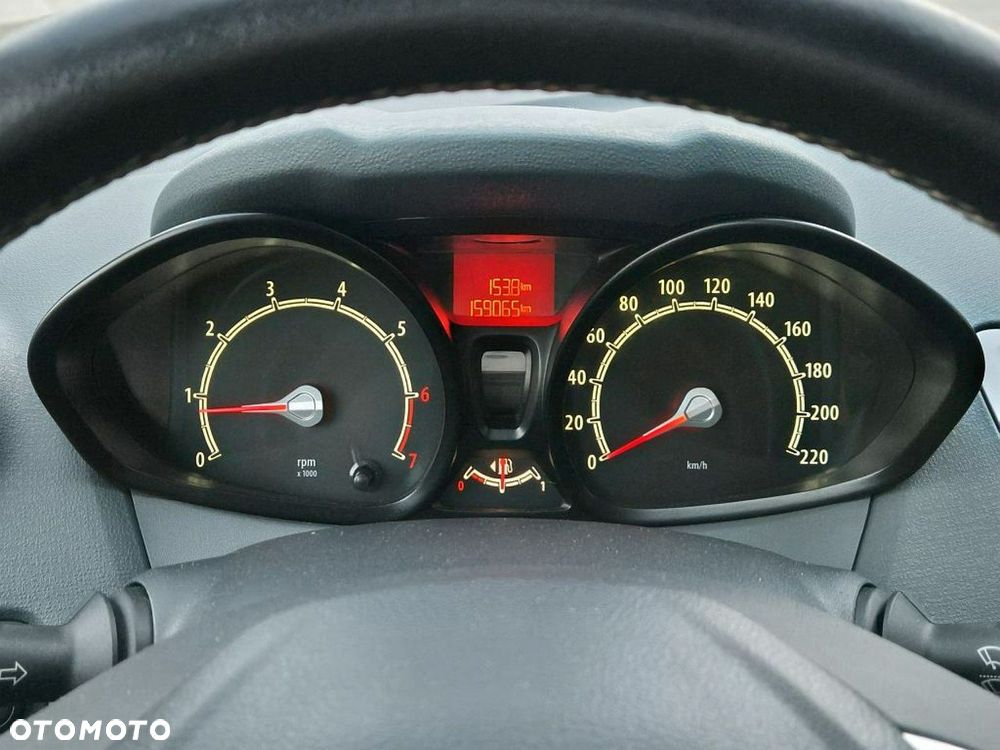 Ford Fiesta 1.25 Trend - 12