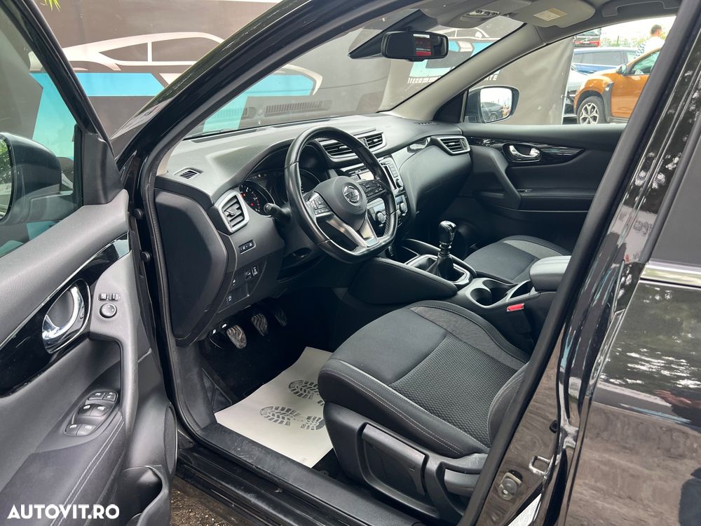 Nissan Qashqai 1.7 dCi ALL-MODE 4x4i ACENTA - 11