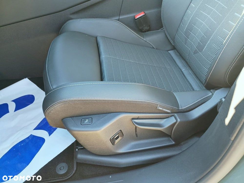 Peugeot 3008 - 19