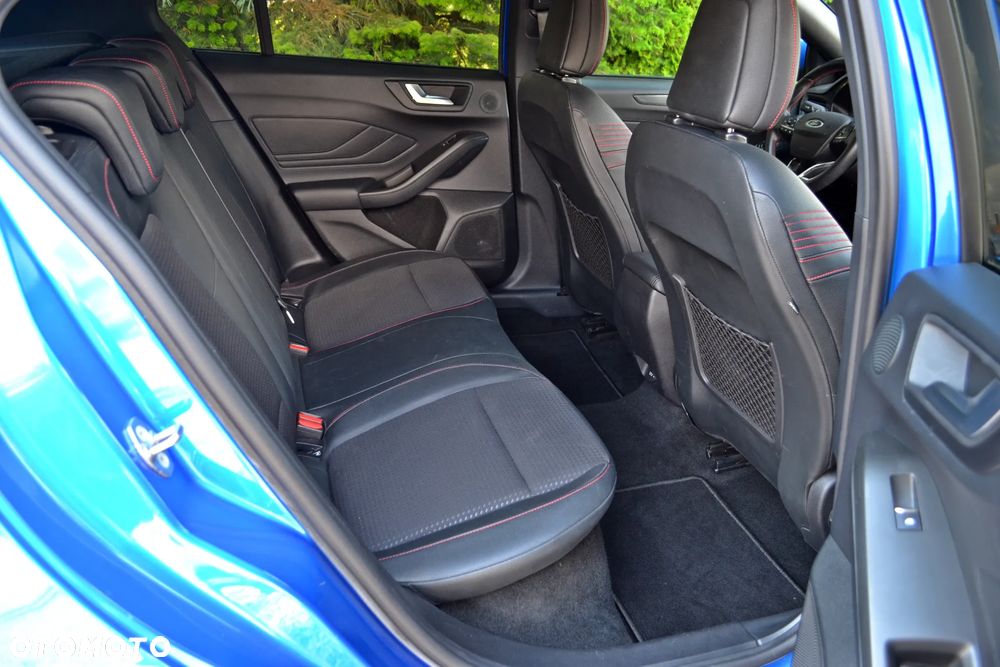 Ford Focus - 27