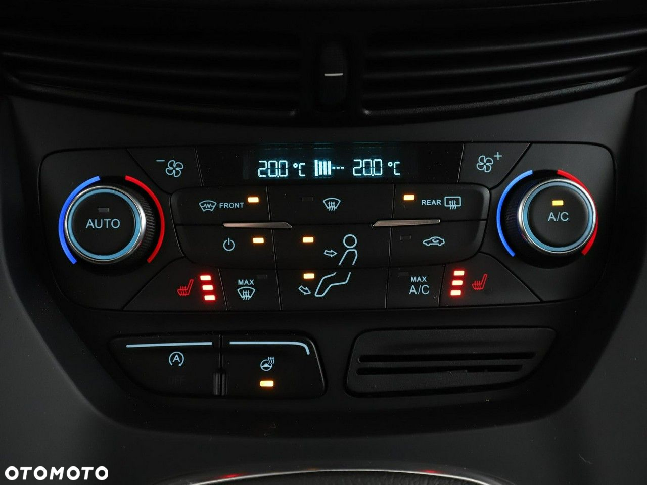 Ford Kuga 1.5 EcoBoost 2x4 Business Edition - 26