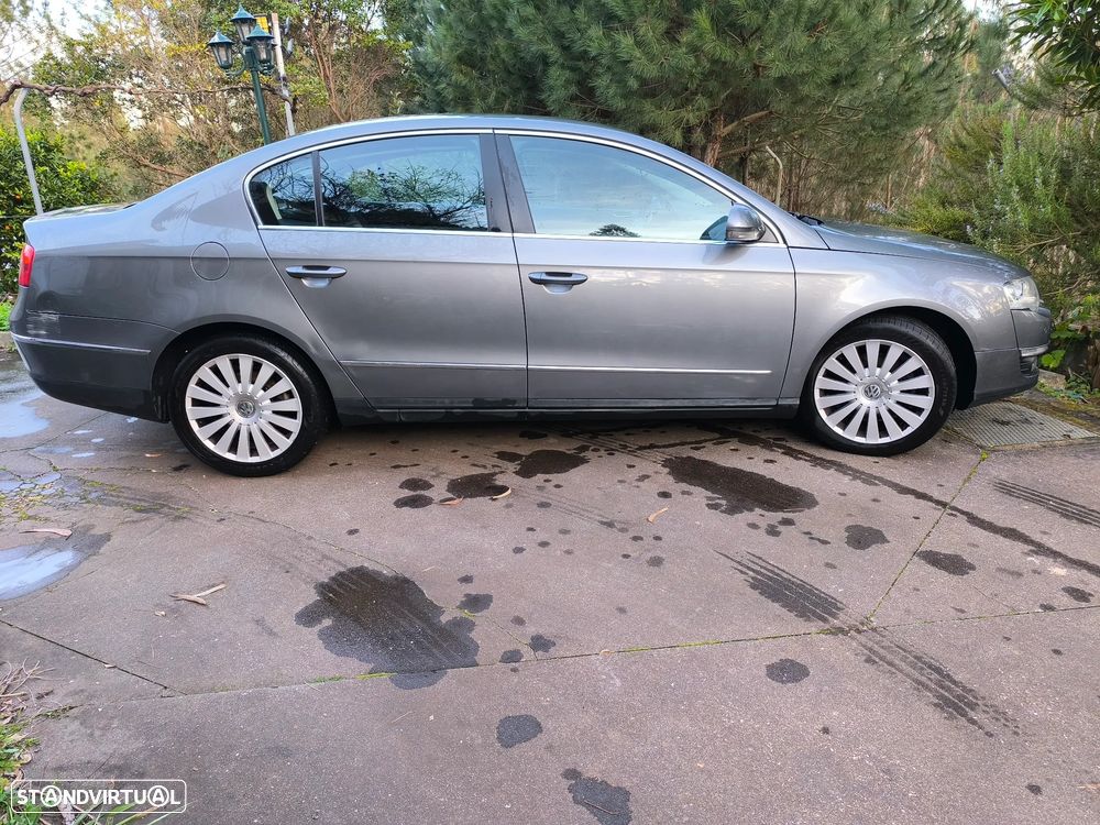 VW Passat 2.0 TDI Highline - 4