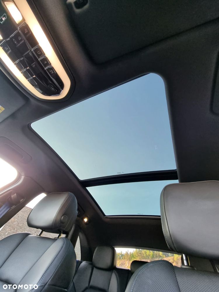 Porsche Macan T - 11