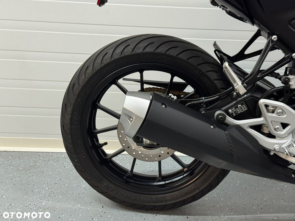 Yamaha MT - 7