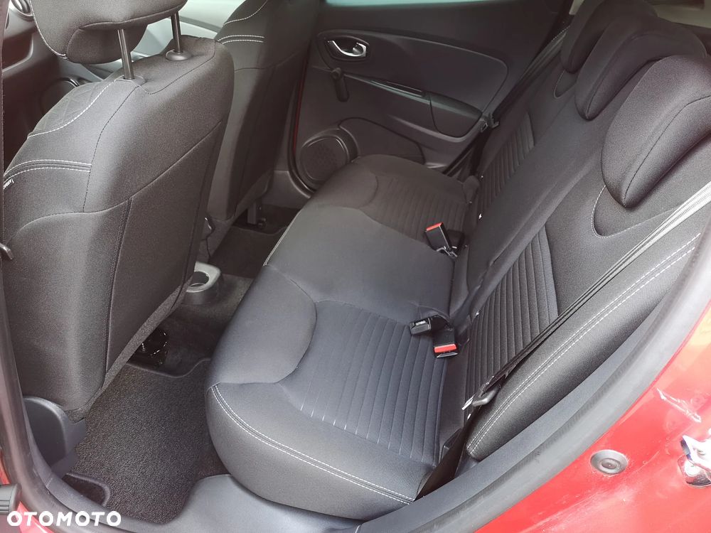 Renault Clio 1.2 16V Limited - 23