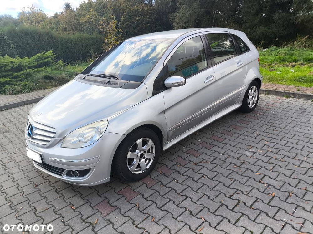 Mercedes-Benz Klasa B 150 BlueEffICIENCY - 3