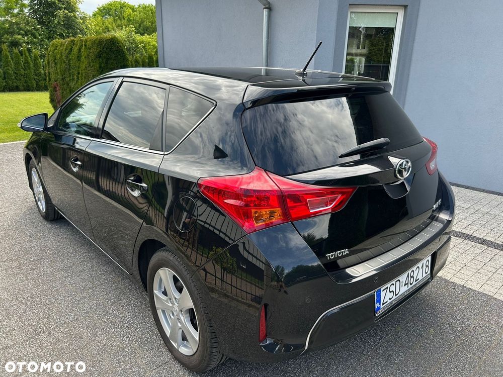 Toyota Auris 1.6 Prestige - 4