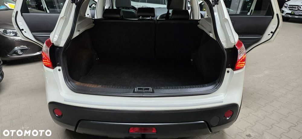 Nissan Qashqai - 12