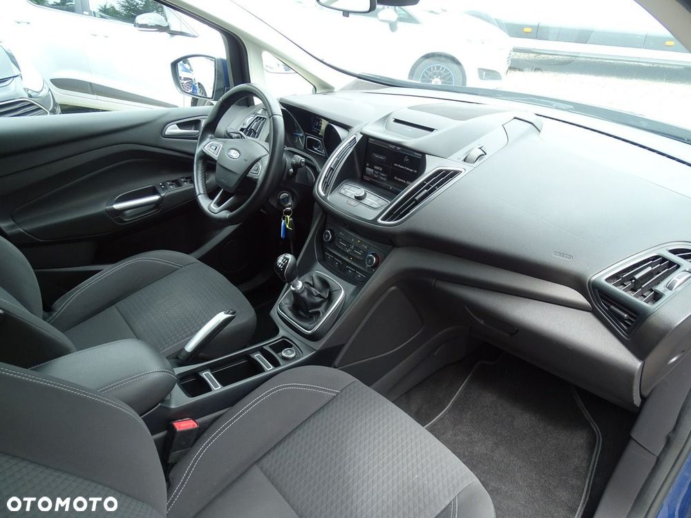Ford Grand C-MAX - 14